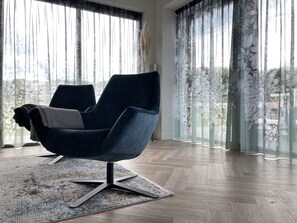 Villa | Living room - Majestic Villa in Zeewolde With Garden (Zeewolde)