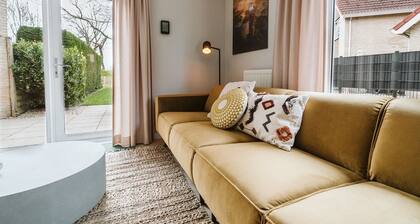 Holiday Home With Spacious Private Garden Within Walking Distance of the Beach