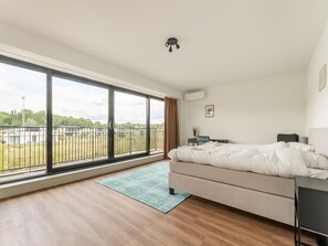 4 bedrooms, individually furnished, iron/ironing board, bed sheets