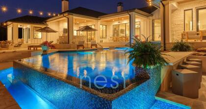 ***NEW*** INFINITY POOL | HOT TUB | Views | Pool Table | Fire Pit | 16 Queen Beds