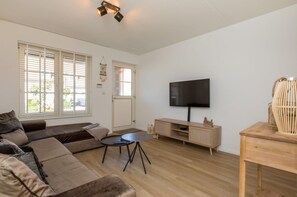 House | Living room - Holiday Home in Domburg Near the Beach (Domburg)