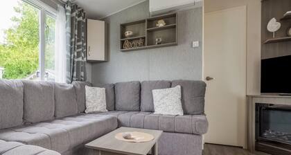 Luxury Chalet With Garden in Quiet Location in Renesse