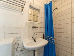House | Bathroom