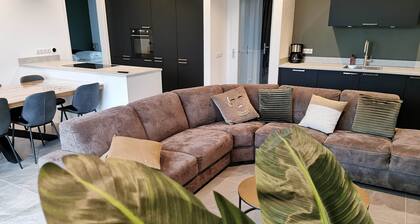 Swanky Villa in Zeewolde With Garden