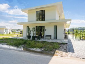 Exterior - Luxury Water Villa in Harderwold With Jetty (Zeewolde)