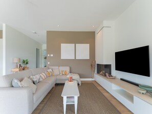 Living room - Luxury Water Villa in Harderwold With Jetty (Zeewolde)