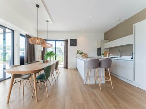 House | Dining - Luxury Water Villa in Harderwold With Jetty (Zeewolde)
