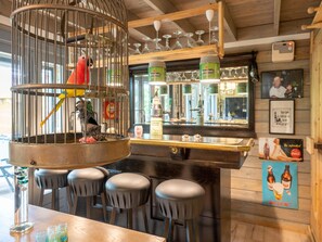 Chalet | Dining