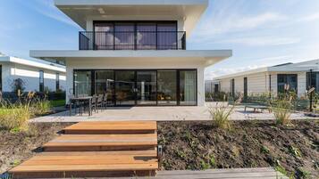 Villa | Exterior
