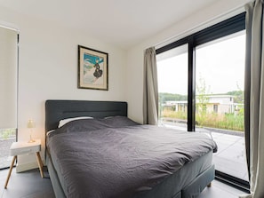 Villa | 3 bedrooms, individually furnished, iron/ironing board, bed sheets - Holiday Home in Flevoland by Veluwemeer (Zeewolde)