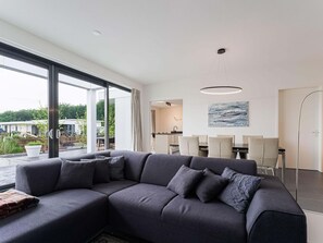 Villa | Living area - Holiday Home in Flevoland by Veluwemeer (Zeewolde)