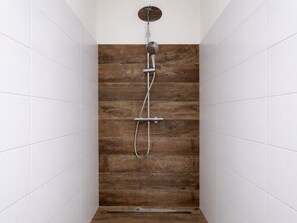 Apartment | Bathroom - Apartment in Vrouwenpolder Near sea (Vrouwenpolder)