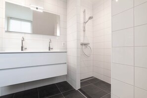 House | Bathroom
