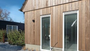 House | Exterior - Farmhouse in Zeeland With Saltwater Pool (Oostkapelle)