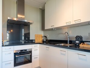 Casa | Cozinha privada | Cadeirão de bebê