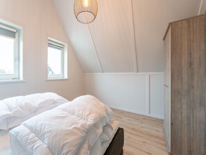 하우스 | 4 개의 침실, 각각 다르게 가구 비치, 다리미/다리미판, 침대 시트