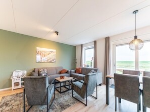 Living room - Holiday Home in Zeeland Near Nature Reserve (Scherpenisse)