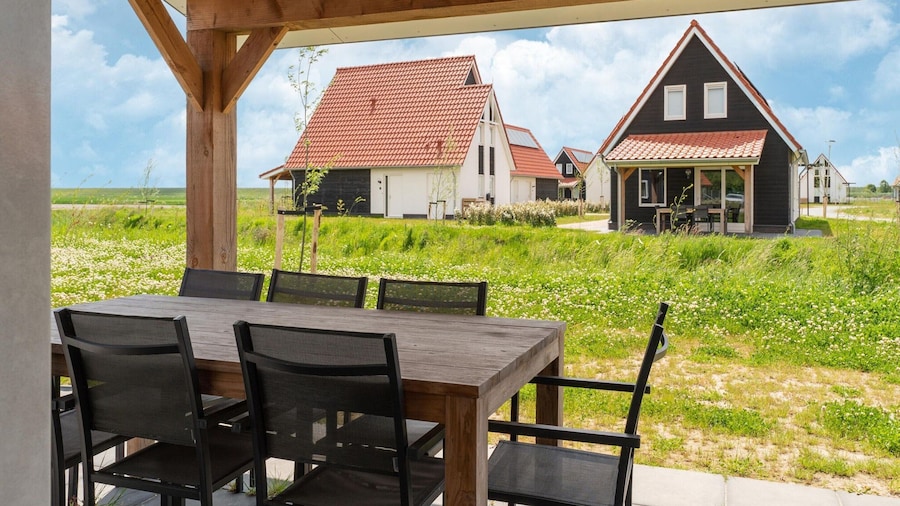 Seaside Comfort Near Scherpenisse