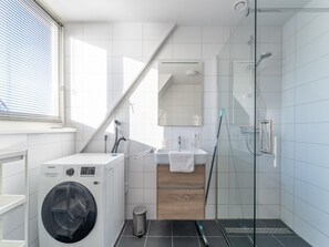 House | Bathroom