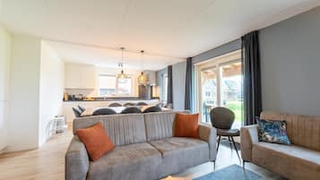 House | Living room