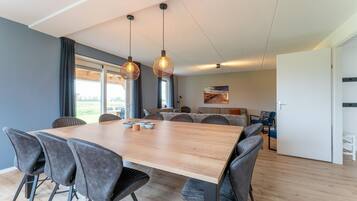 House | Dining