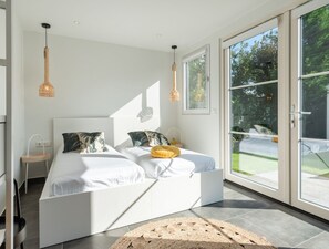 House | 3 bedrooms, individually furnished, bed sheets - Holiday Home Near Veerse Meer (Kamperland)