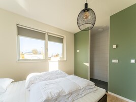 House | 3 bedrooms, individually furnished, bed sheets