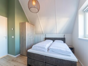 Huis | 3 slaapkamers, individueel gemeubileerd, beddengoed
