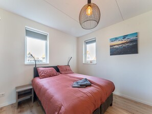 Huis | 4 slaapkamers, een strijkplank/strijkijzer, beddengoed