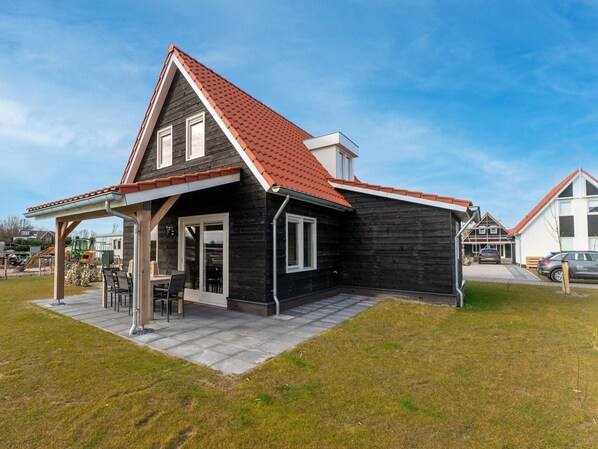 House | Exterior
