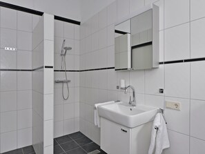 House | Bathroom