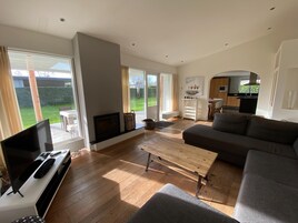 Bungalow | Living room