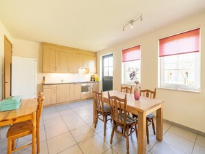 House | Dining