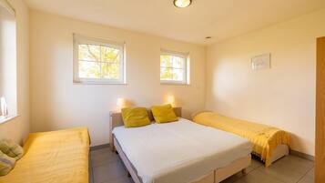 House | 2 bedrooms, individually furnished, bed sheets