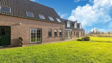 House | Exterior