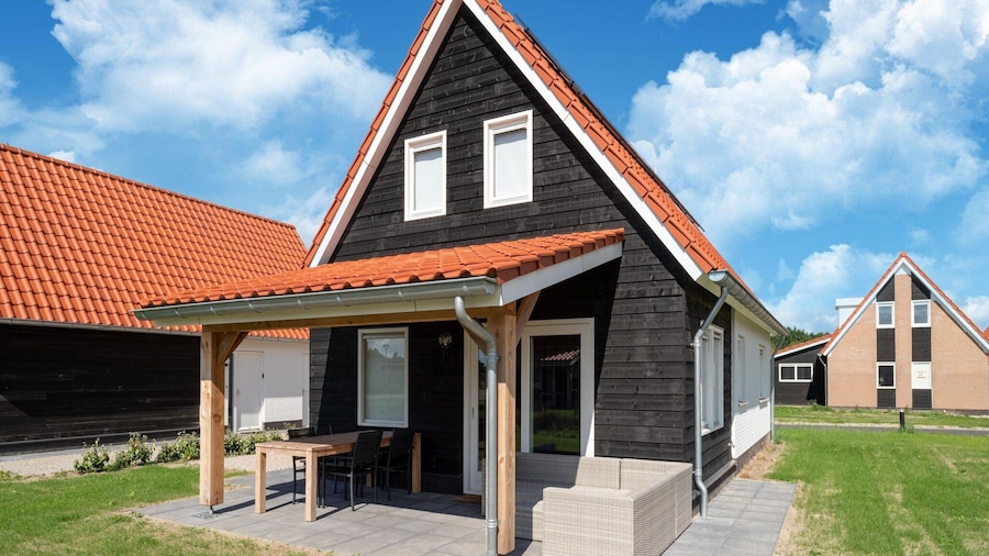 Coastal Getaway w/ Sauna