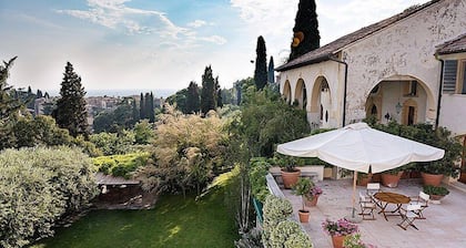 Villa Barocca: A splendid seventeenth-century three-story historical villa, with Free WI-FI.