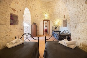 2 camere, ferro/asse da stiro, Wi-Fi gratuito, lenzuola