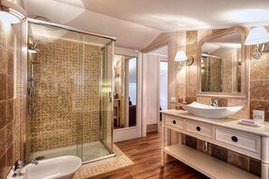 Douche, serviettes fournies
