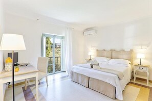5 Schlafzimmer, kostenloses WLAN, Bettwäsche