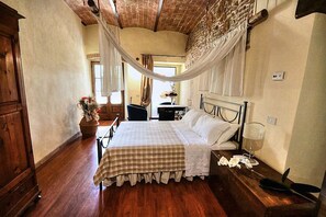 4 chambres, bureau, fer et planche à repasser, Wi-Fi gratuit