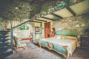 6 Schlafzimmer, Schreibtisch, Bügeleisen/Bügelbrett, kostenloses WLAN