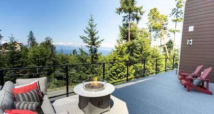Executive Studio with Ocean & Mountain Views