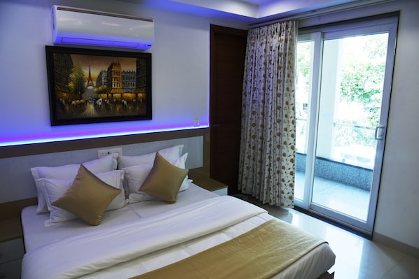 Chambre Deluxe, 1 très grand lit | Vue depuis le balcon