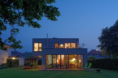 House on the Havelbogen directly on the water with canoe and jetty, terrace apartment*****