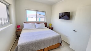 1 habitación, tabla de planchar con plancha, wifi y ropa de cama