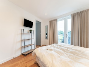 Casa | 3 quartos, individualmente mobiliados, roupa de cama