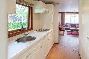 Stovetop, high chair - Uden Chalet With Scenic Terrace (Uden)
