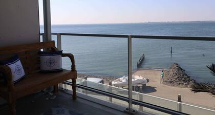 Modern Retreat With Private Sauna