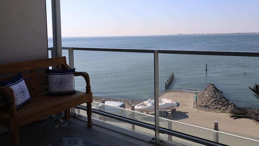 Modern Retreat With Private Sauna